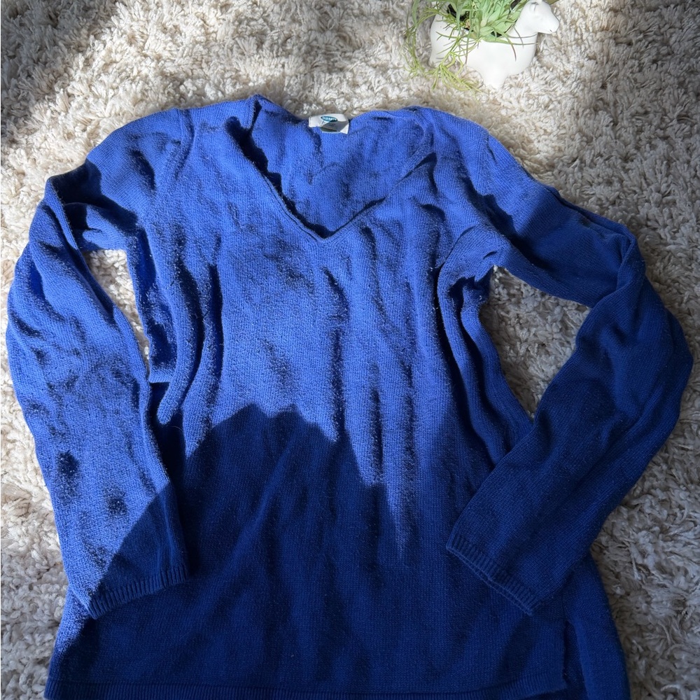 Old Navy Women's V-Neck Sweater in Vibrant Blue